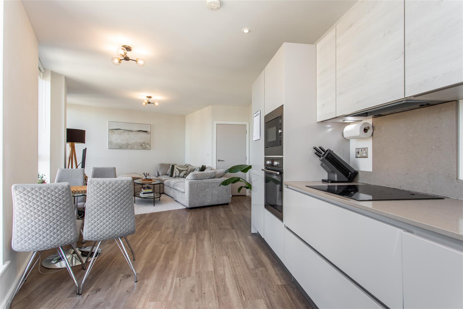 2 bed property in Geoff Cade Way, Mile End